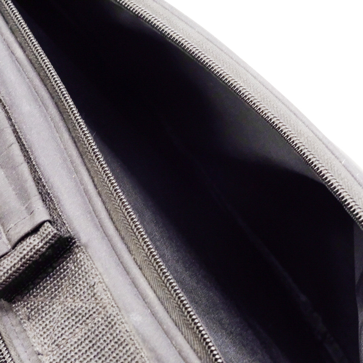 Valise de transport doTERRA pour 77 huiles essentielles – usagée