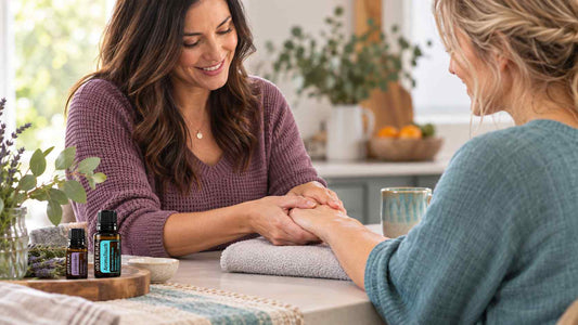 Le soin AromaTouch des mains : quelques minutes pour ralentir et se reconnecter