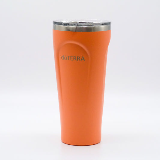 Bouteille isotherme orange doTERRA avec couvercle transparent et rebord en acier inoxydable.
