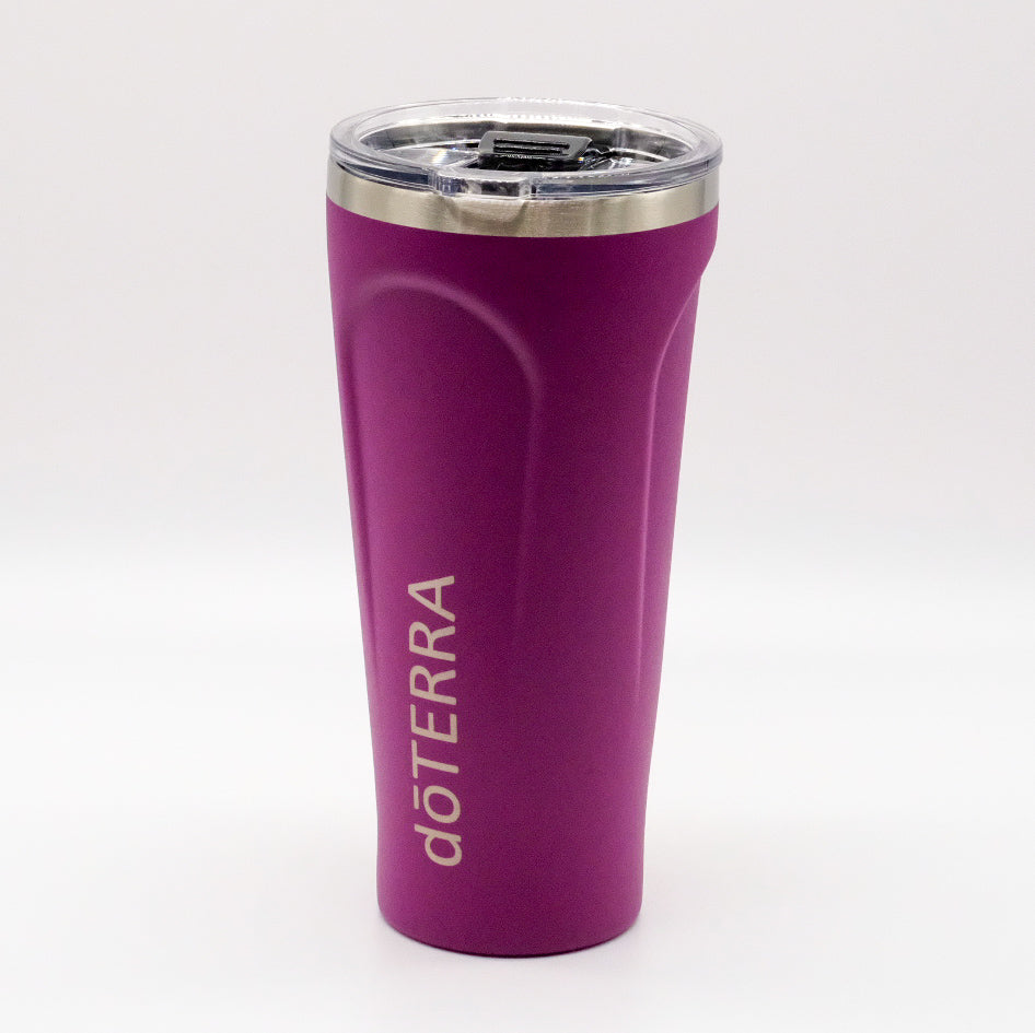 Bouteille isotherme violet doTERRA avec couvercle transparent et rebord en acier inoxydable.