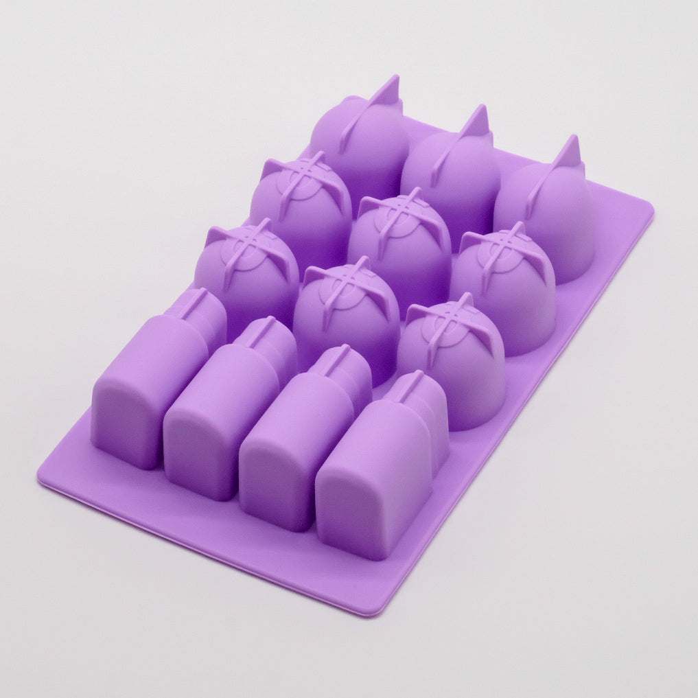 Dos d'un moule en silicone violet doTERRA avec empreintes en forme de gouttes, de ronds et de flacons.